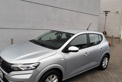 Dacia Sandero 87.500 km 10.500 € Kiel 24106