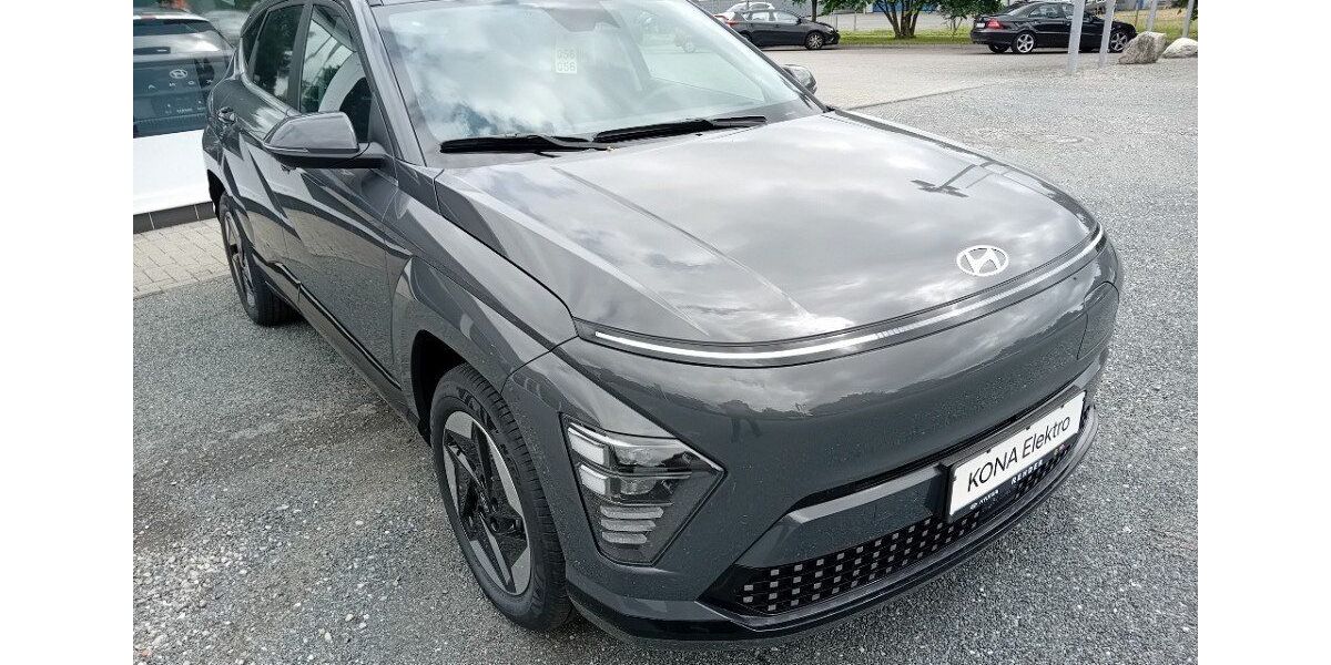 Hyundai KONA 1.531 km 35.900 € Kronshagen 24119
