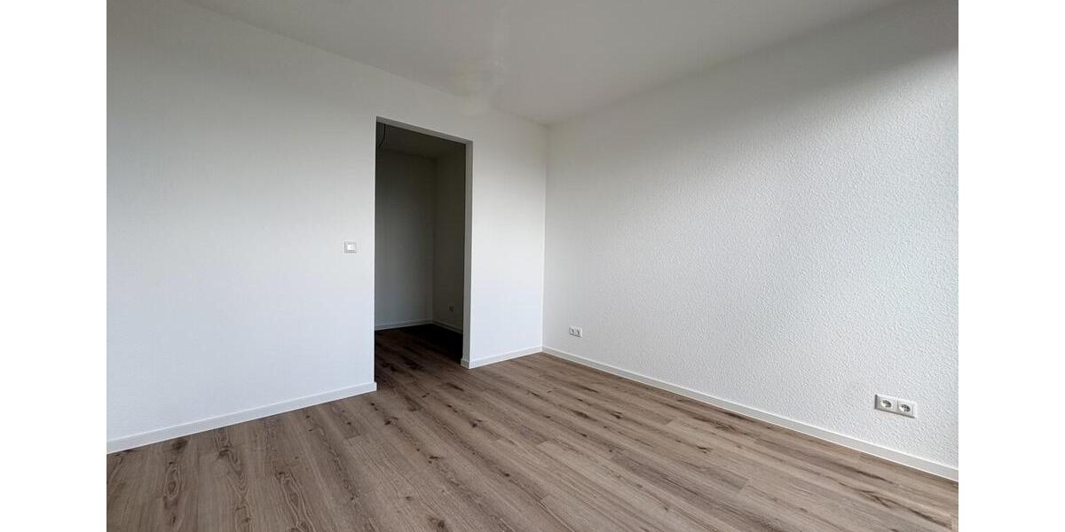 Etagenwohnung Kiel Südfriedhof - 3 Zimmer, 91 m&sup2;, 1.740&euro; | Angebot:26704518