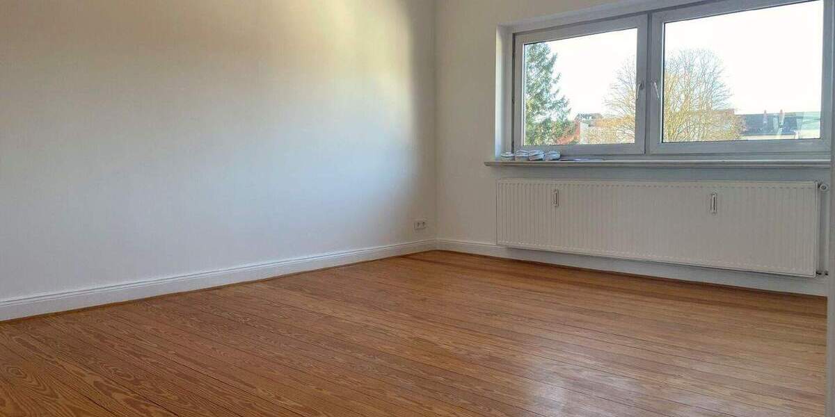 Etagenwohnung Kiel Blücherplatz - 4 Zimmer, 99 m&sup2;, 1.783&euro; | Angebot:25726585