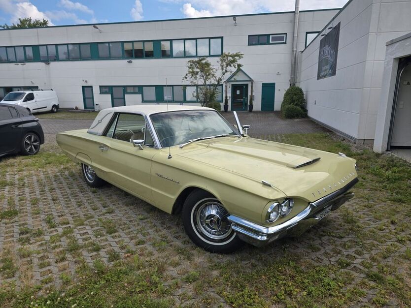 Ford Thunderbird 190.000 km 19.800 € Kiel 24113