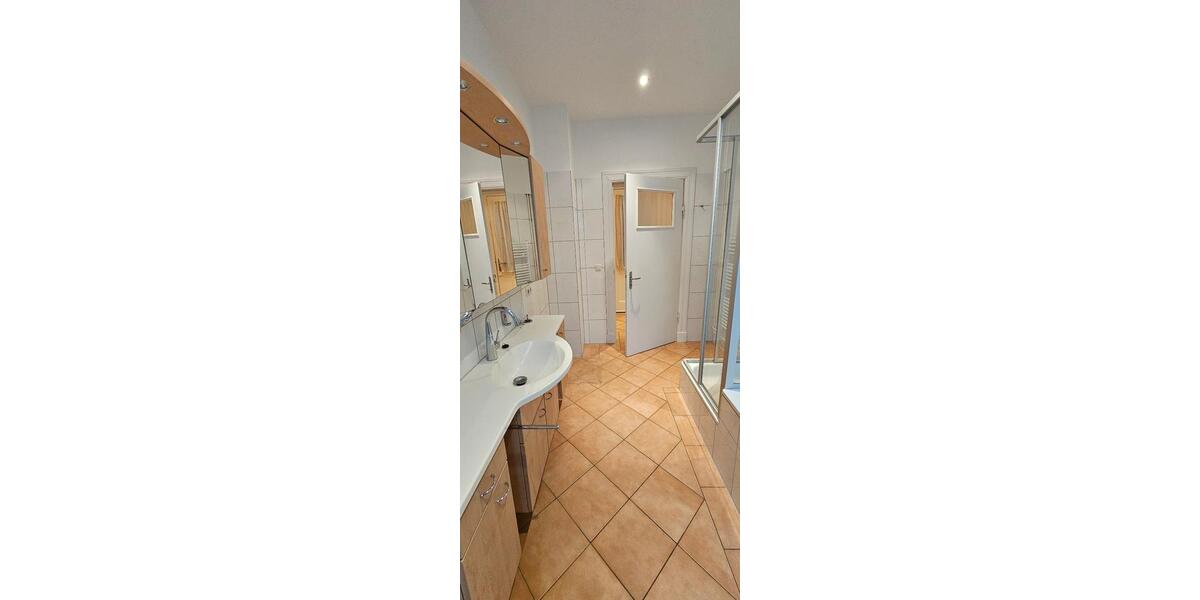 Etagenwohnung Kiel Wik - 3 Zimmer, 85 m&sup2;, 380.000&euro; | Angebot:26310528