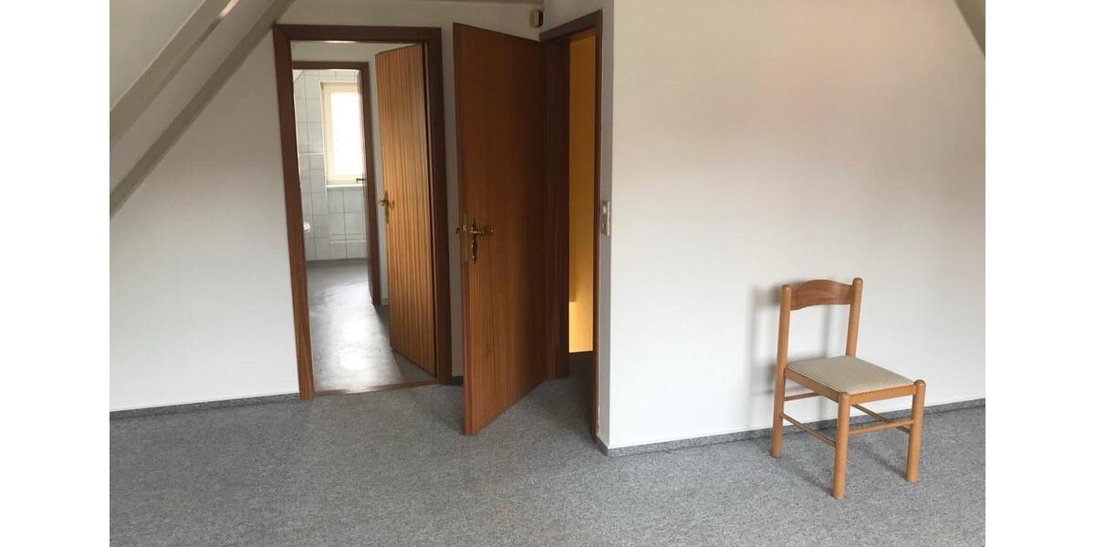 Dachgeschoßwohnung Tasdorf - 2 Zimmer, 38 m&sup2;, 620&euro; | Angebot:25612510