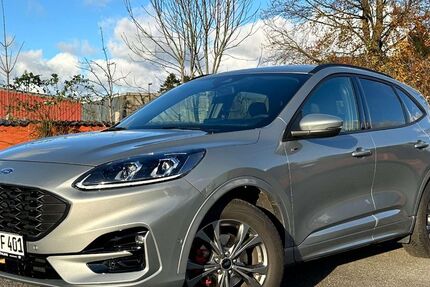 Ford Kuga 22.837 km 28.990 &euro; Neumünster 24536