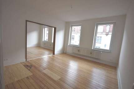 Wohnung zum Mieten in Kiel 1.129 € 92 m²