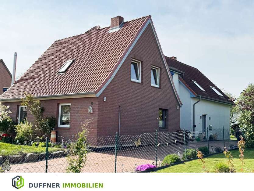 Haus zum Kaufen in Heikendorf Neuheikendorf 599.999 € 205 m²