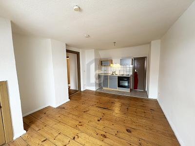 GRUNDBUCH STATT SPARBUCH - Dachgeschoßwohnung Kiel Elmschenhagen | Angebot:25150223