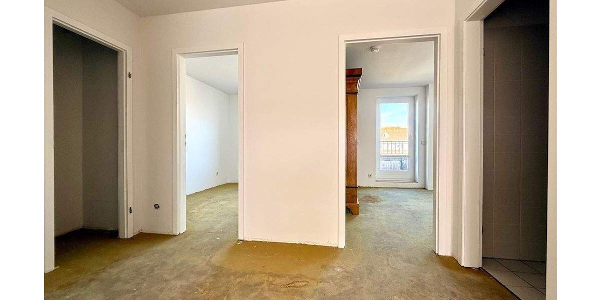 Etagenwohnung Kiel Damperhof - 2 Zimmer, 77 m&sup2;, 299.000&euro; | Angebot:25802321