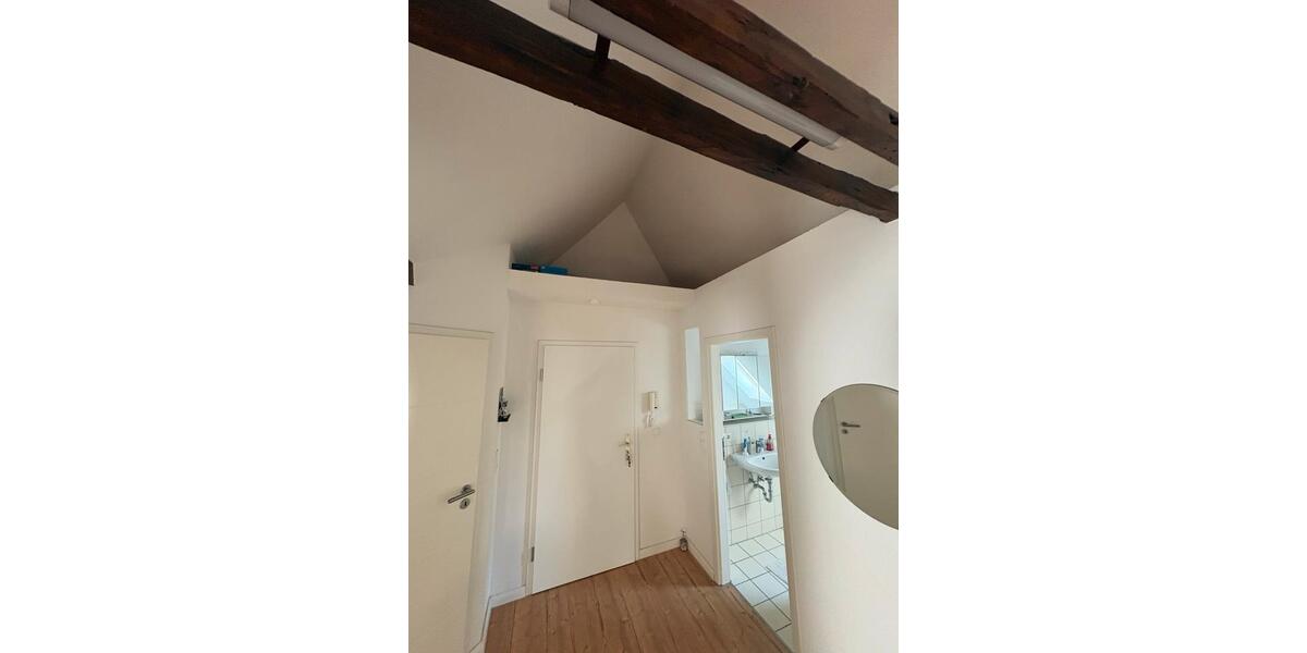 Dachgeschoßwohnung Neumünster - 2 Zimmer, 69 m&sup2;, 887&euro; | Angebot:26098984