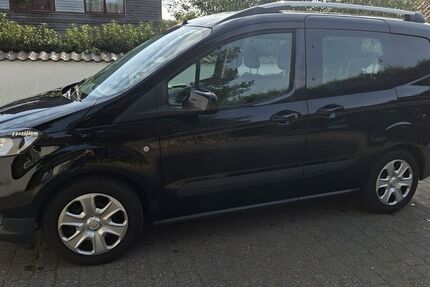 Ford Transit Courier 118.000 km 6.950 &euro; Büdelsdorf 24782