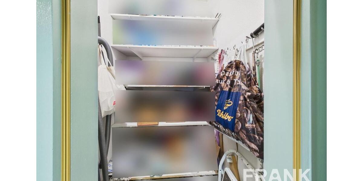 Praxisfläche Tattoostudio Kosmetik in Kiel-Gaarden, 1. OG, Aufzug vorhanden zimmer