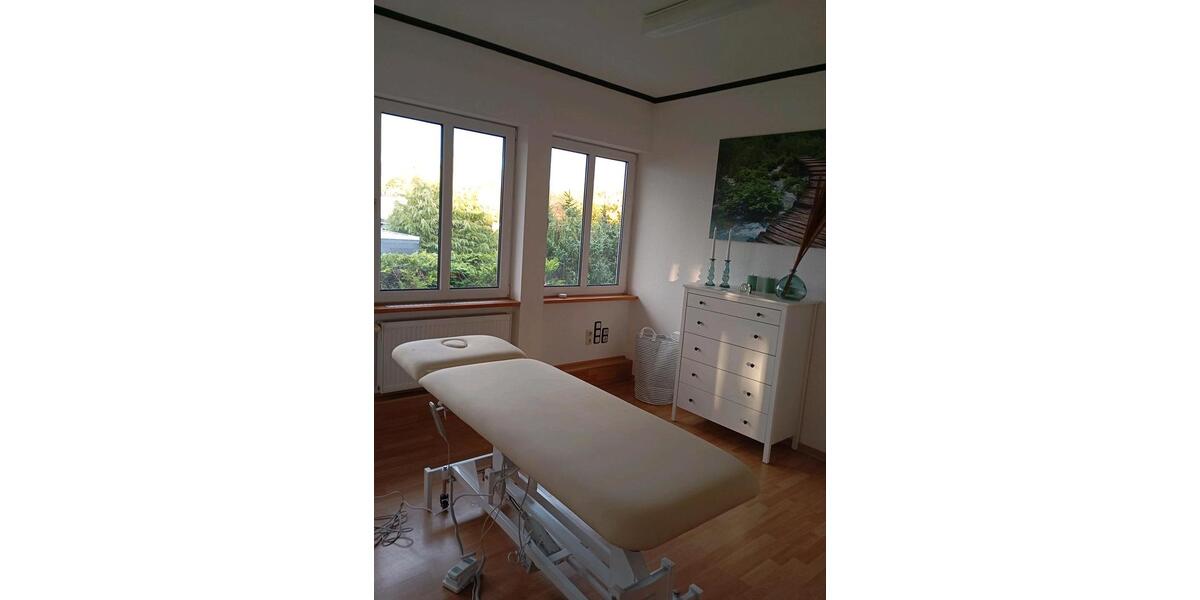 Separater Behandlungsraum Untermiete ca. 20 m² im Kosmetikstudio zimmer