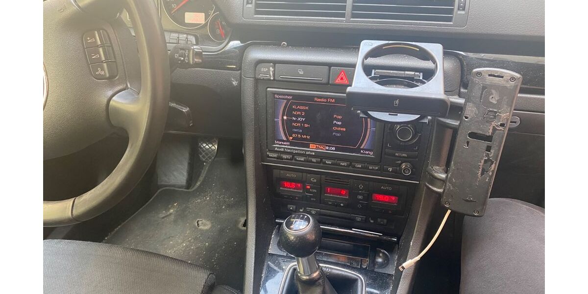 Audi A4 229.648 km 1.400 &euro; Kiel 24143