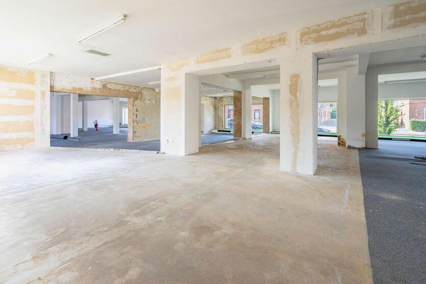 Vielseitige Ladenfläche in Rendsburg-Mitte – 400 m² mit Lagerflächen und einem großzügigem Hinterhof