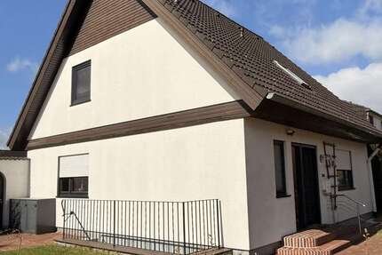 Haus Neumünster Brachenfeld/Ruthenberg - 4 Zimmer, 113 m&sup2;, 399.000&euro; | Angebot:26100375