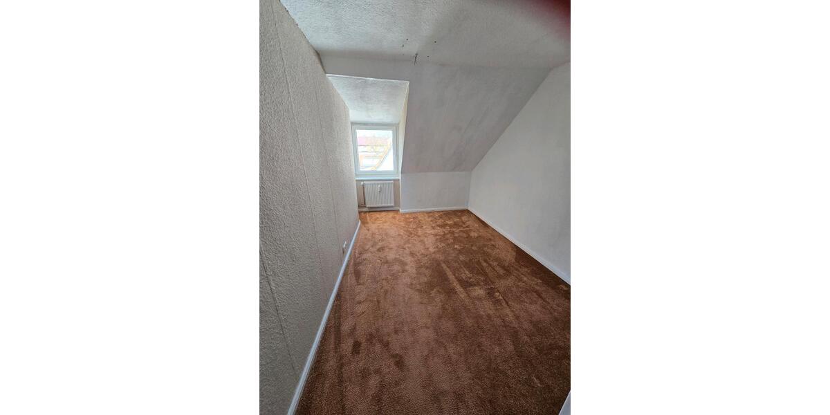 Etagenwohnung Neumünster Brachenfeld/Ruthenberg - 4.5 Zimmer, 91 m&sup2;, 140.000&euro; | Angebot:26392041