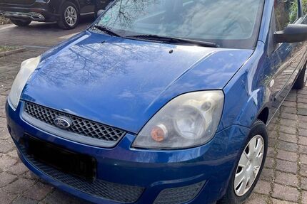 Ford Fiesta 123.700 km 1.750 &euro; Kiel 24145