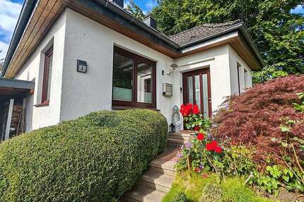 Haus zum Kaufen in Kiel 596.000 € 196 m² 7 zimmer