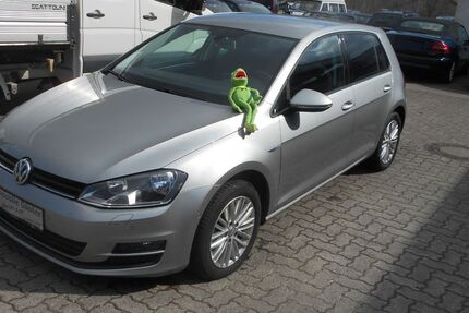 VW Golf 94.000 km 9.650 &euro; Neumünster 24539