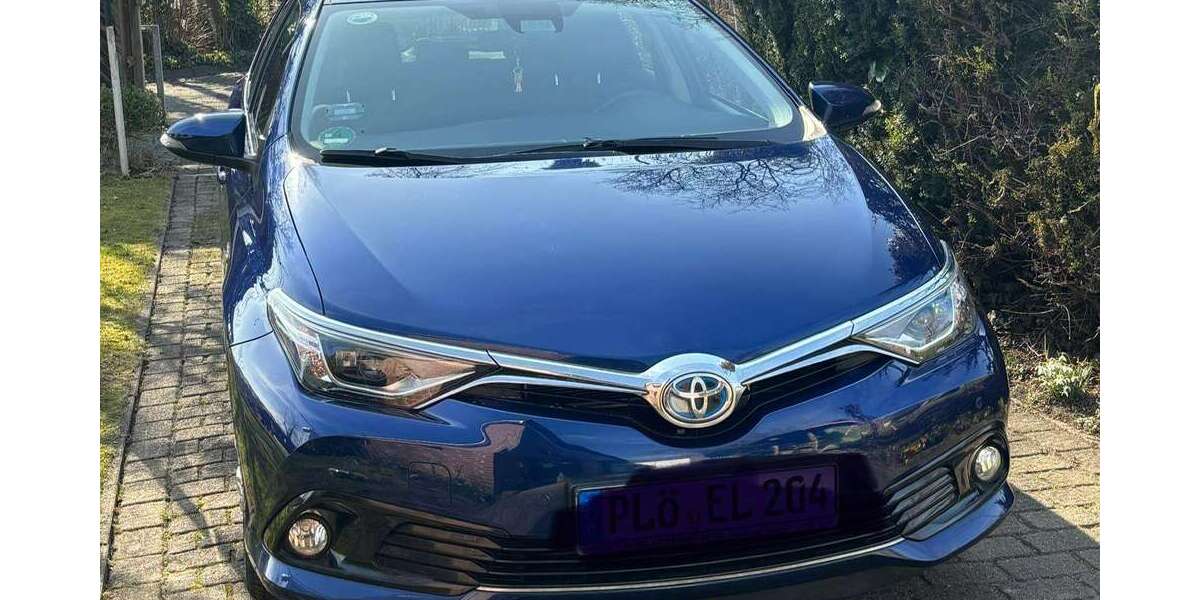 Toyota Auris 79.000 km 14.500 &euro; Schwentinental, Stadt 24223