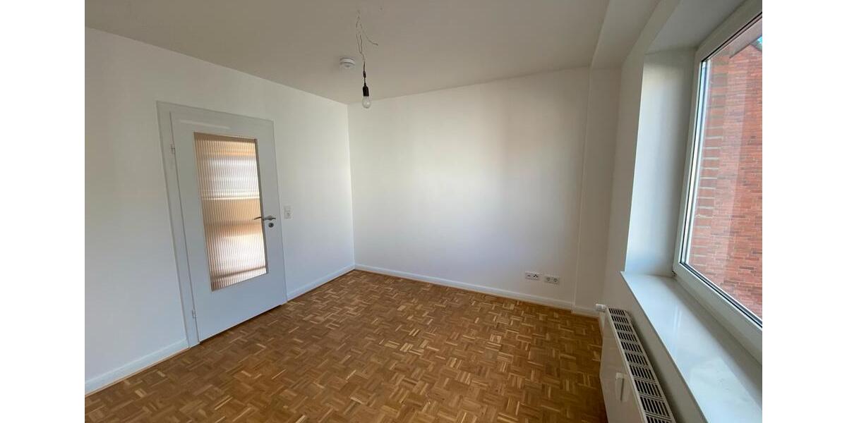 Etagenwohnung Kronshagen - 3 Zimmer, 86 m&sup2;, 999&euro; | Angebot:26598203