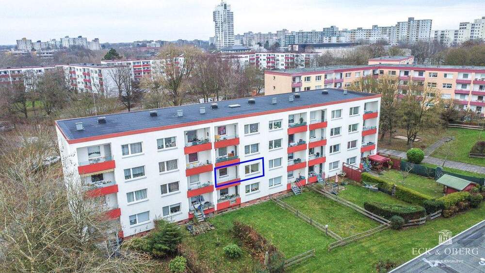 Ihre Chance in Kiel-Mettenhof: Renovierungsbedürftige 3-Zimmer Wohnung mit Südbalkon 3 zimmer