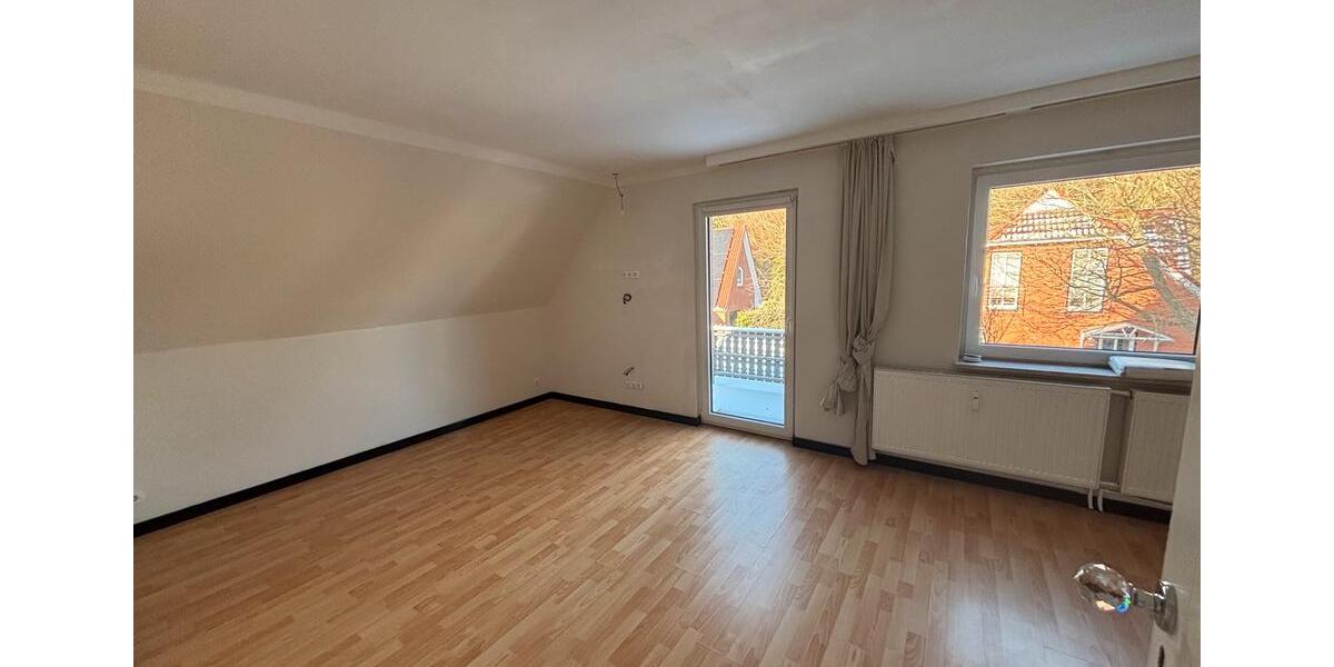 3-Zimmer-Wohnung (79 m²) im OG eines Einfamilienhauses 3 zimmer