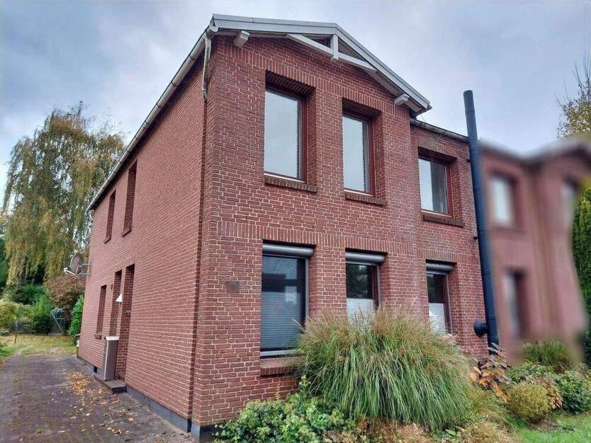 Ein Zuhause mit Potenzial - gemütliche Doppelhaushälfte mit Wintergarten, Carport und Gewächshaus 4 zimmer