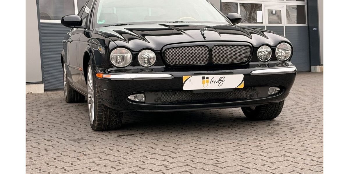 Jaguar XJ 136.500 km 12.500 &euro; Osdorf 24251