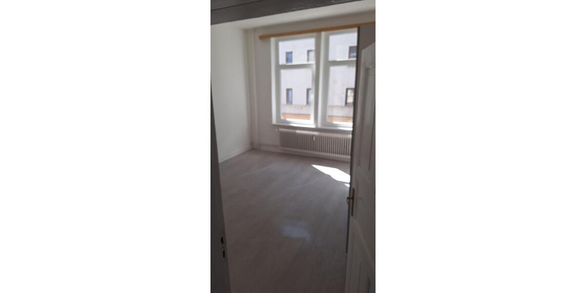 Etagenwohnung Neumünster - 4 Zimmer, 102 m&sup2;, 1.020&euro; | Angebot:26546962