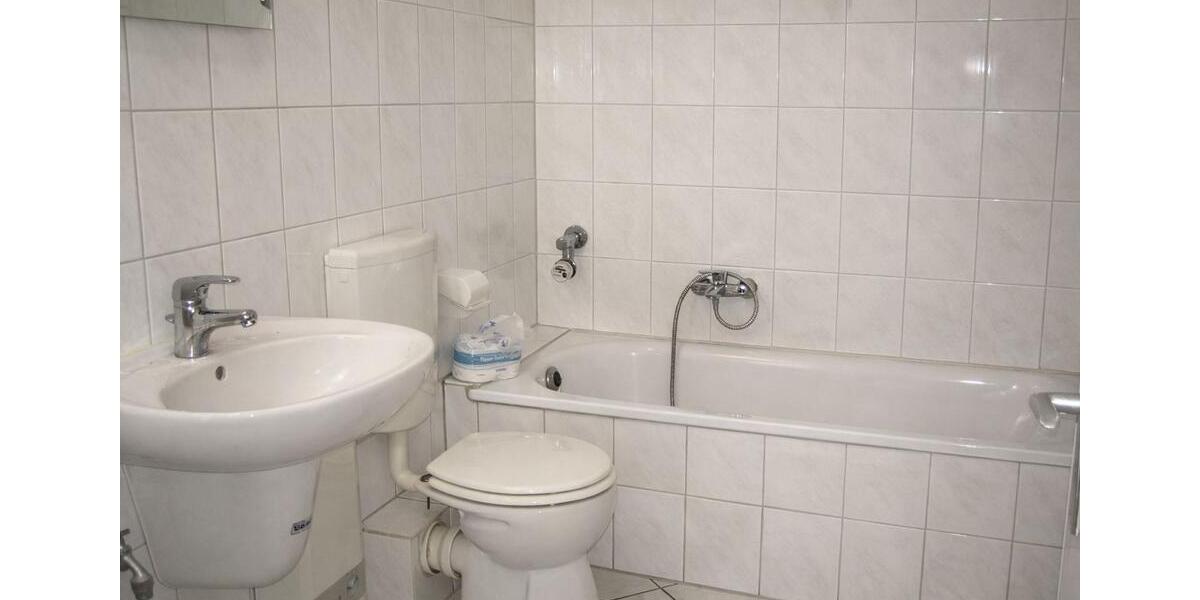 Etagenwohnung Kiel Südfriedhof - 4 Zimmer, 92 m&sup2;, 1.100&euro; | Angebot:25268014