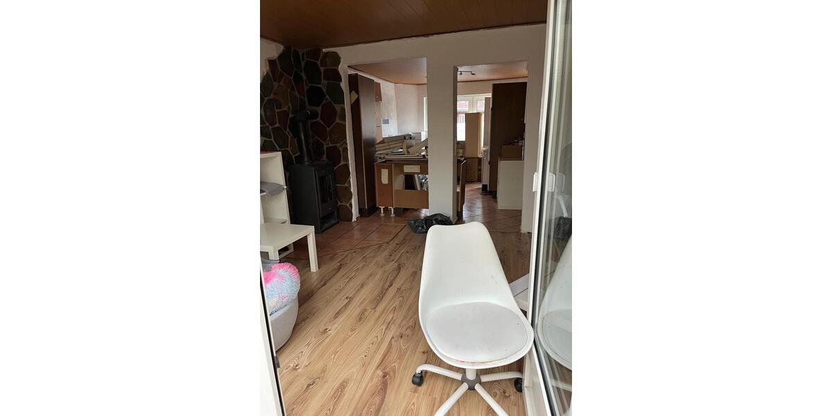 5 Z. Reihenhaus Kiel-Salzburger Str.134 Besichtigung: 14.12.2025 5 zimmer