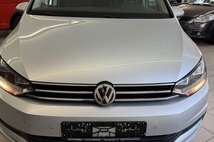 VW Touran 129.000 km 13.900 &euro; Schwentinental 24223