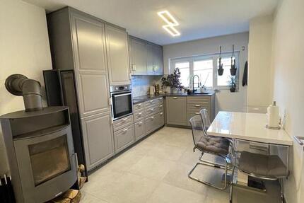 Haus Kiel Elmschenhagen - 4 Zimmer, 85 m&sup2;, 320.000&euro; | Angebot:27290335