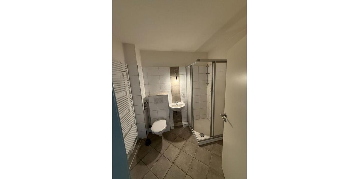 Dachgeschoßwohnung Kiel Ellerbek - 3 Zimmer, 70 m&sup2;, 899&euro; | Angebot:25319288