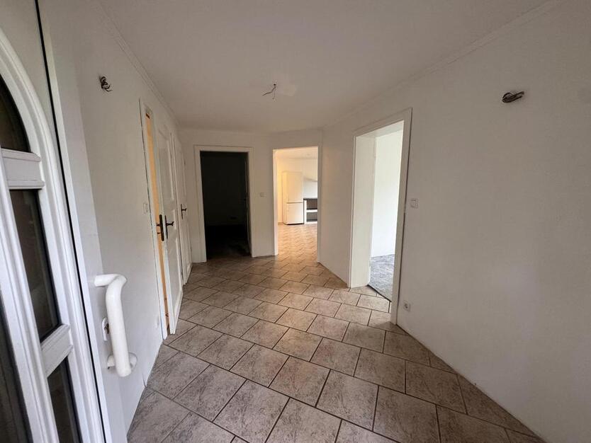 Großzügige 4-Zimmer-Wohnung mit Garten, Garage & Terrasse – 115 m