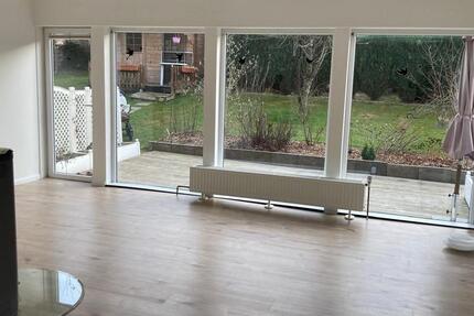 Bungalow mit Garten und Gartenhütte zu vermieten