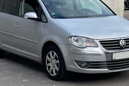 VW Touran 154.000 km 6.950 &euro; Neumünster 24536