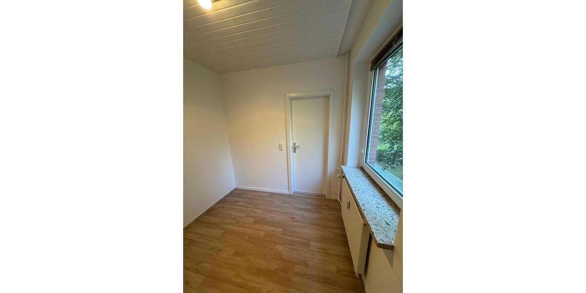Etagenwohnung Kiel Neumühlen-Dietrichsdorf - 2 Zimmer, 45 m&sup2;, 605&euro; | Angebot:26291922