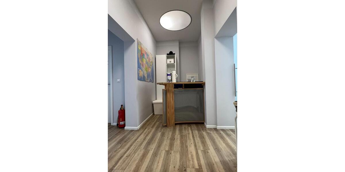 Büro oder Praxisraum mit Empfang & Warteraum zimmer