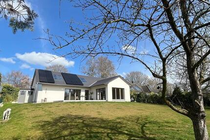 Haus Gettorf - 5 Zimmer, 204 m&sup2;, 3.000&euro; | Angebot:26136199