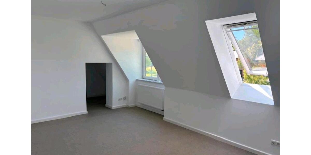 Etagenwohnung Lütjenburg - 4 Zimmer, 120 m&sup2;, 1.400&euro; | Angebot:26147907