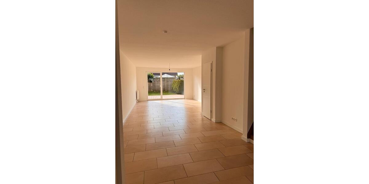 Reihenhaus Kiel Meimersdorf - 5 Zimmer, 122 m&sup2;, 438.000&euro; | Angebot:25641221