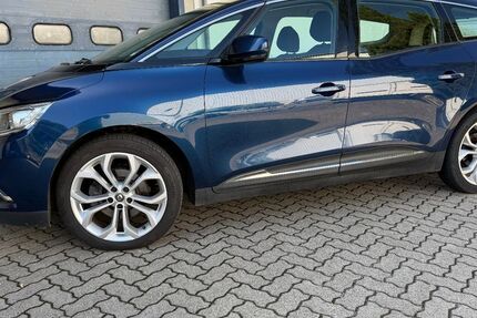 Renault Scenic 186.000 km 9.000 &euro; Kiel 24113