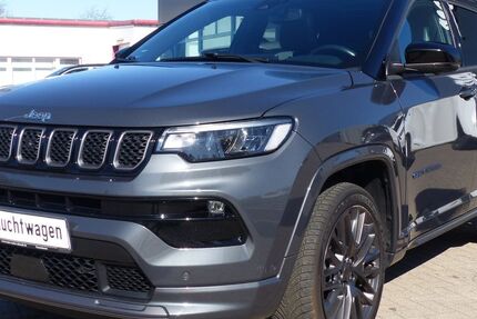 Jeep Compass 84.000 km 23.480 &euro; Neumünster 24539