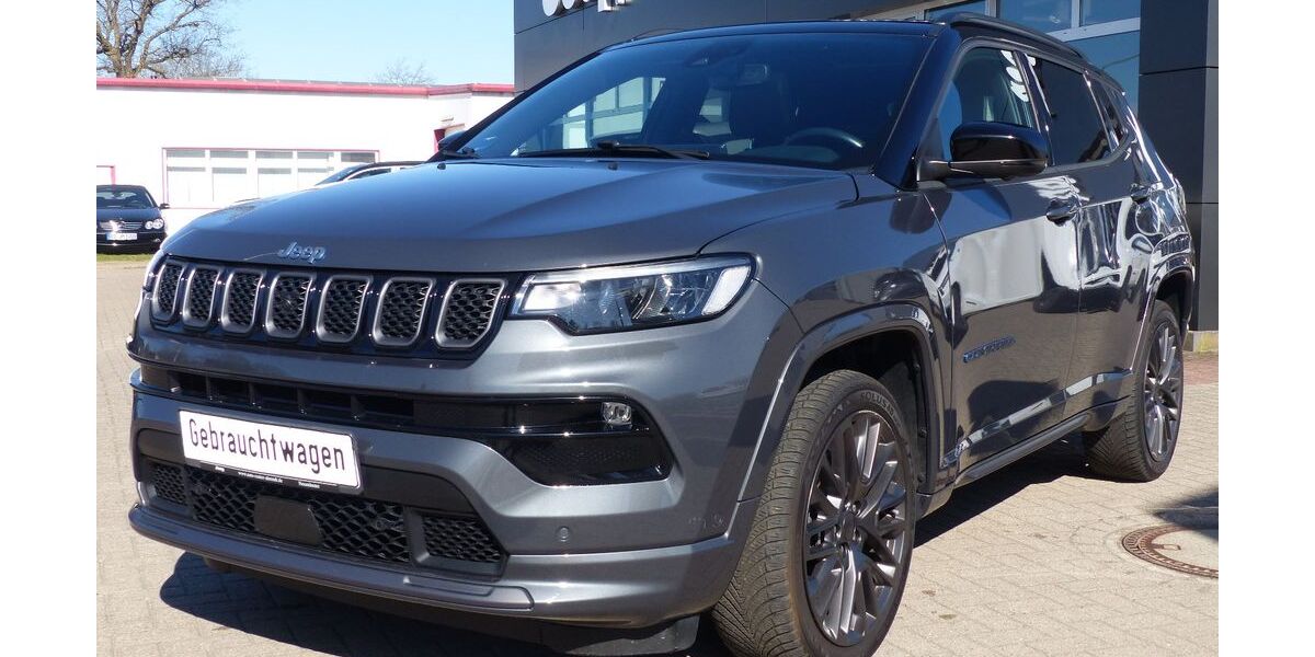 Jeep Compass 84.000 km 23.480 &euro; Neumünster 24539