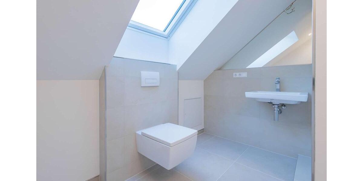 Dachgeschoßwohnung Kiel - 2 Zimmer, 85 m&sup2;, 1.615&euro; | Angebot:25397518