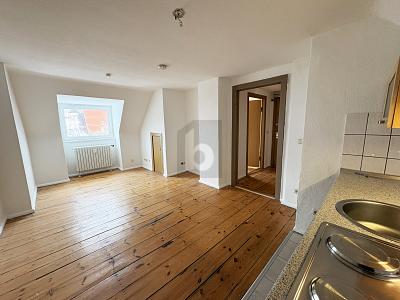 GRUNDBUCH STATT SPARBUCH - Dachgeschoßwohnung Kiel Elmschenhagen | Angebot:25150223