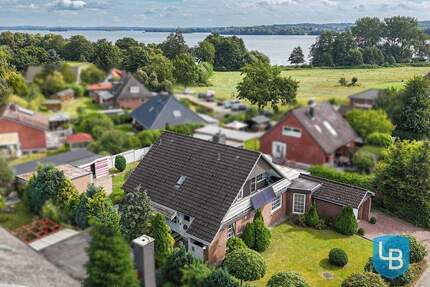 Haus Dersau - 9 Zimmer, 189 m&sup2;, 485.000&euro; | Angebot:24140698