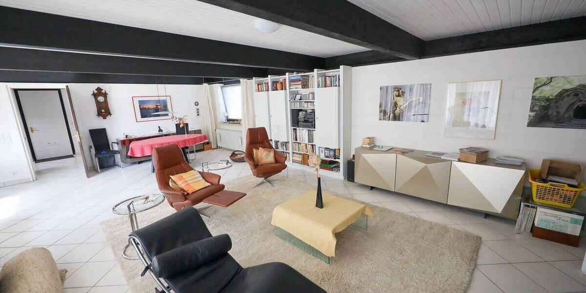 Bungalow Neumünster Gartenstadt - 4 Zimmer, 120 m&sup2;, 449.000&euro; | Angebot:25845603